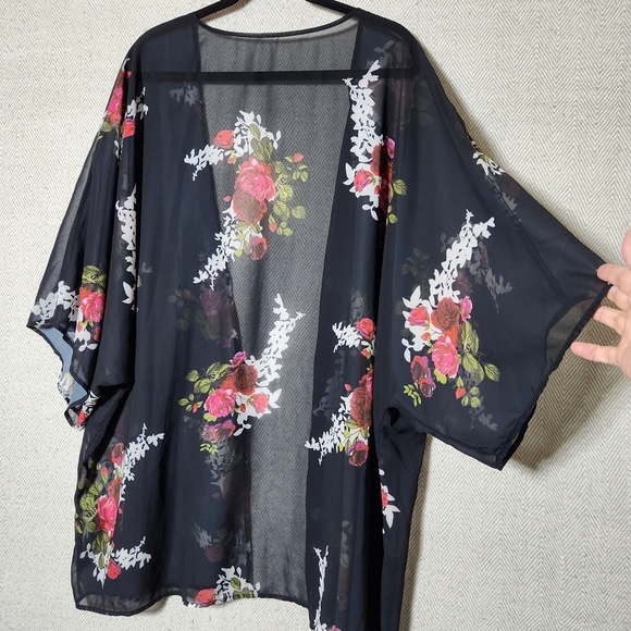Womens Plus Size 5X Floral Black Kimono - Picture 5 of 7